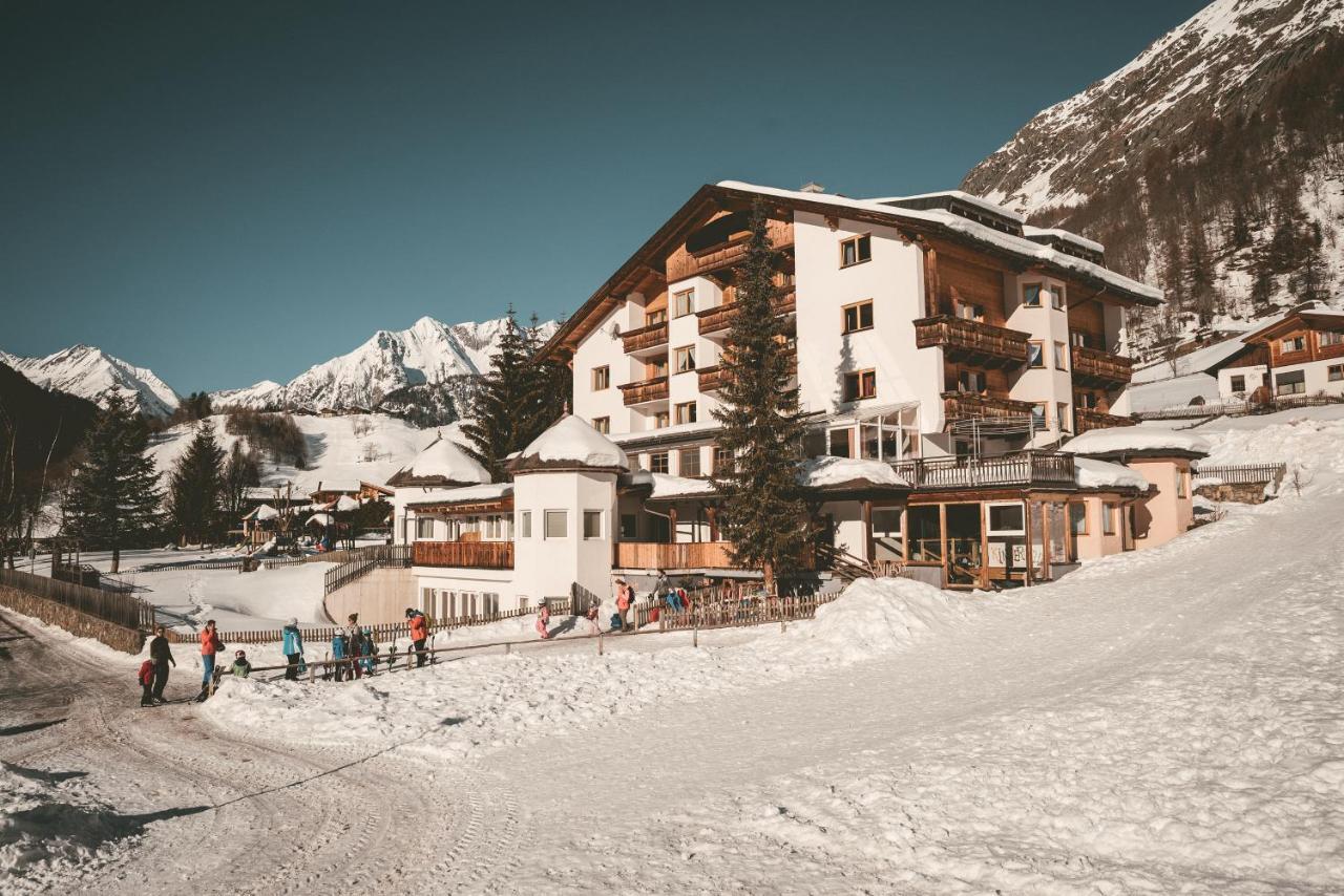 Familienhotel Replerhof Mit Kinderbetreuung Prägraten Exteriör bild