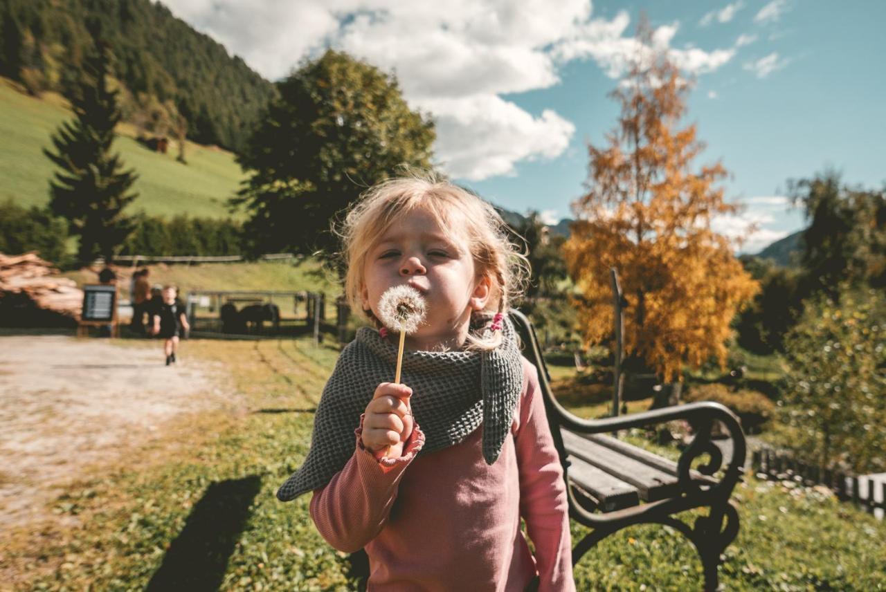 Familienhotel Replerhof Mit Kinderbetreuung Prägraten Exteriör bild